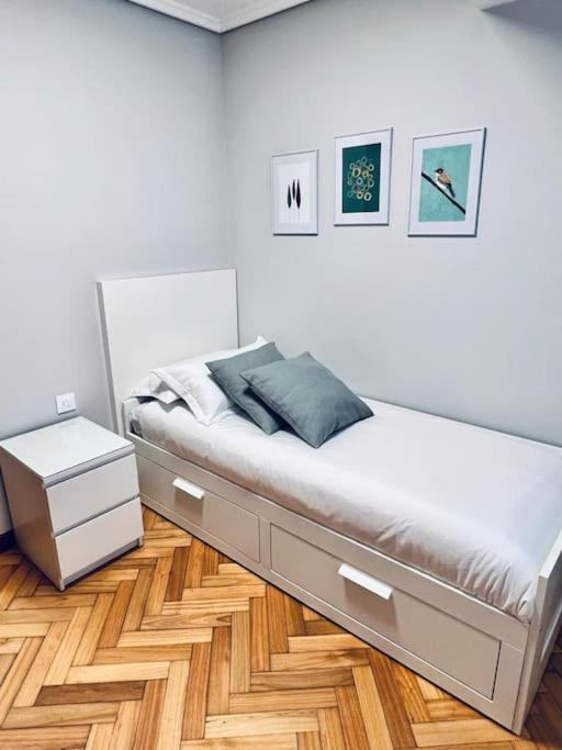 Apartamento En El Centro De Vigo 2 Habitaciones Zewnętrze zdjęcie